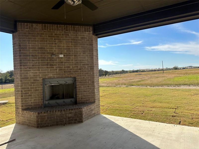 Exterior details and patio area of a home in , Decatur (Image 1).