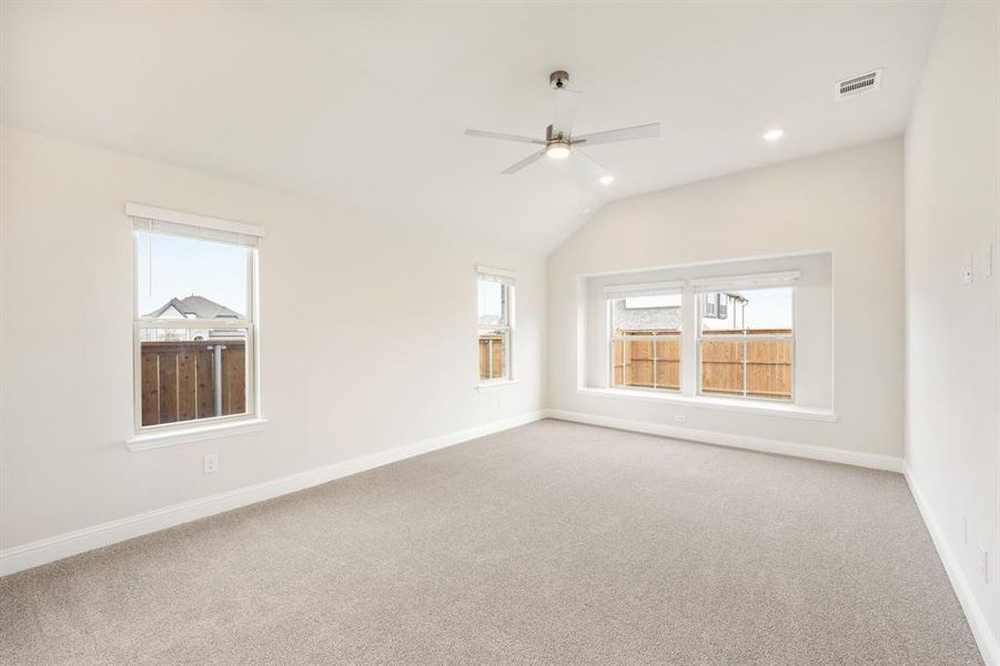 Spacious, unfurnished interior of a new home in Creekview Meadows, Pilot Point (Image 15). Spacious, unfurnished interior of a new home in Creekview Meadows, Pilot Point (Image 15).