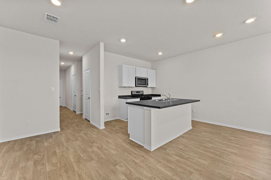 Furnished interior view inside a new home in Bollinger, Maxwell (Image 5).