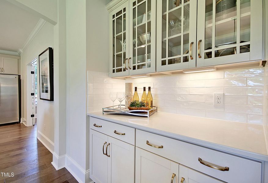 Butlers Pantry - Warwick C