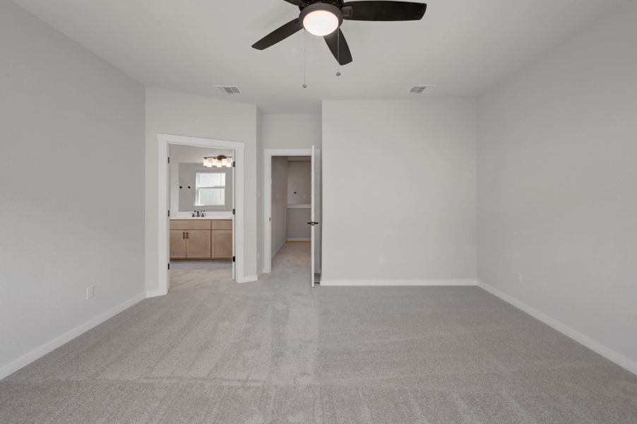 Spacious, unfurnished interior of a new home in Park Central, Georgetown (Image 31).