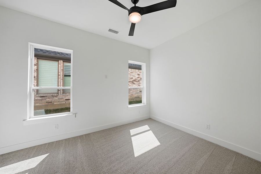 Spacious, unfurnished interior of a new home in Hillside Village, Celina (Image 29).