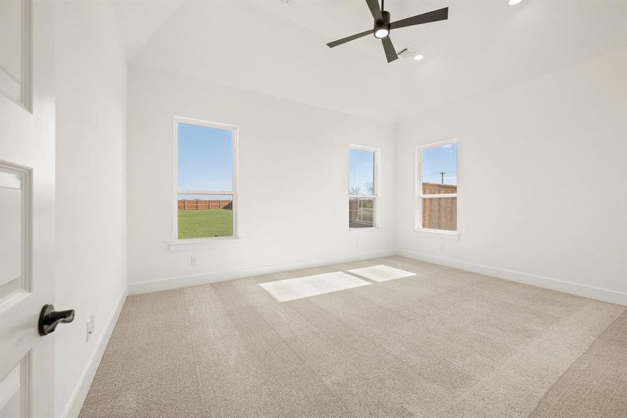 Spacious, unfurnished interior of a new home in Settlers Glen, New Fairview (Image 26).