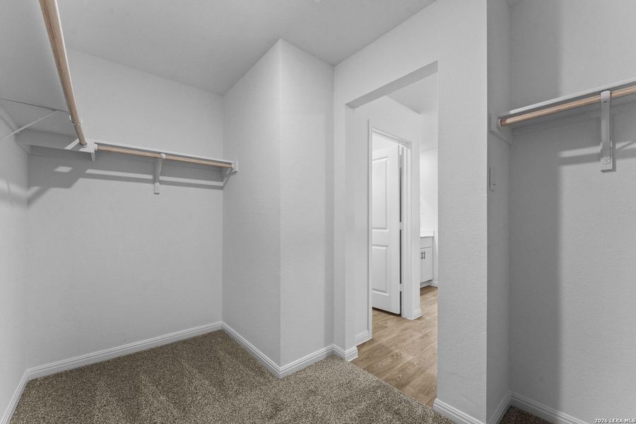 Spacious, unfurnished interior of a new home in Paramount, Kyle (Image 13).