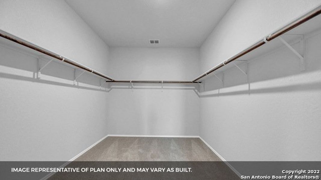 Spacious, unfurnished interior of a new home in Brookstone Creek, San Antonio (Image 16).