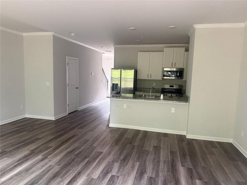 Spacious, unfurnished interior of a new home in , Jonesboro (Image 9).