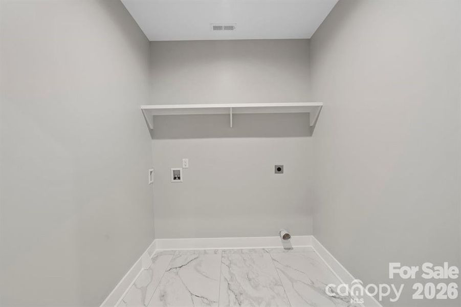 Spacious, unfurnished interior of a new home in , Hickory (Image 20).