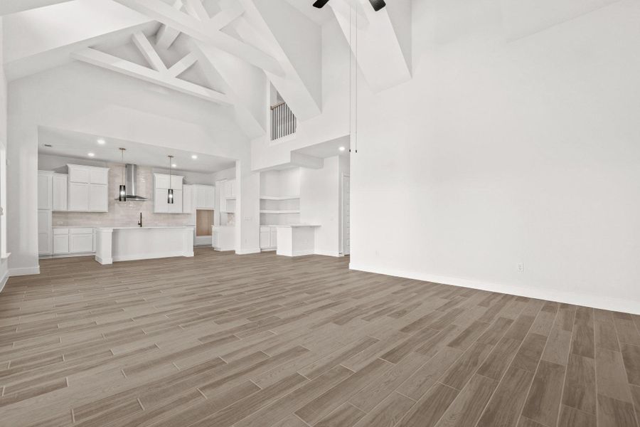 Spacious, unfurnished interior of a new home in Santa Rita Ranch, Liberty Hill (Image 25).