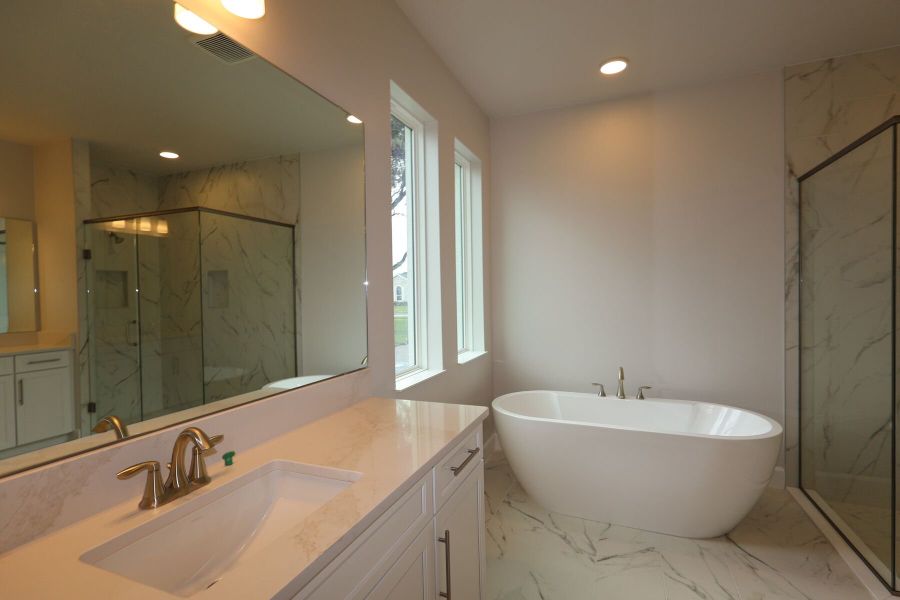 Owner's Bathroom Owner's Bathroom