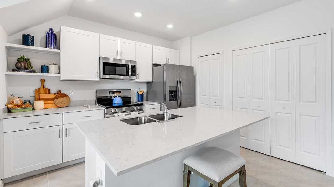 T H02 Bennett Kitchen 2of5 6 12 25