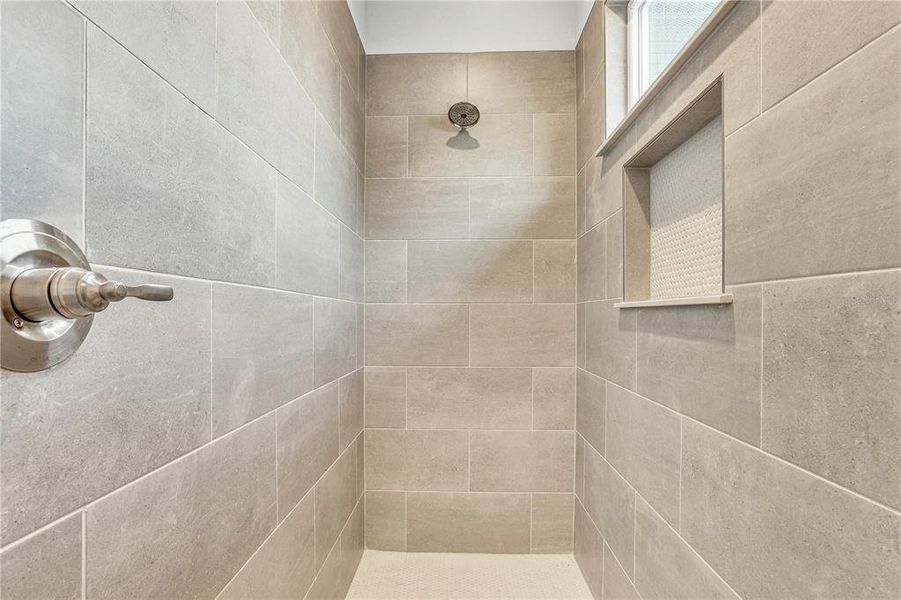 Image 11 of a home in .