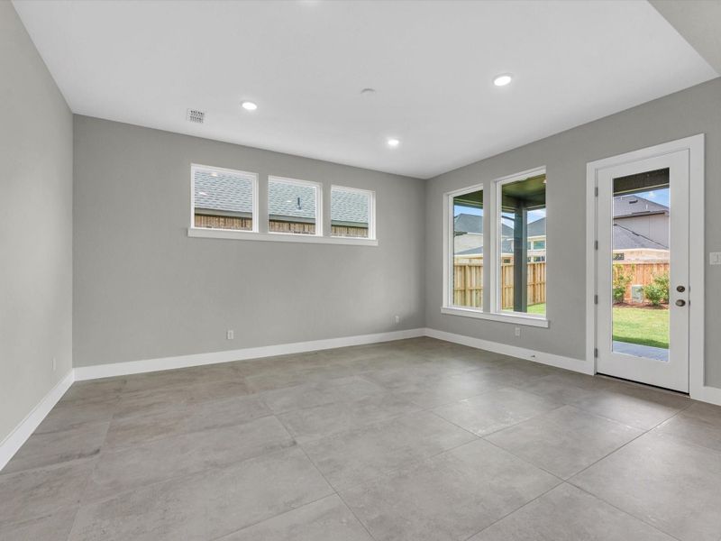 Spacious, unfurnished interior of a new home in Dunham Pointe, Cypress (Image 15). Spacious, unfurnished interior of a new home in Dunham Pointe, Cypress (Image 15).