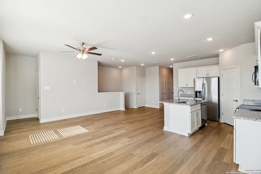 Spacious, unfurnished interior of a new home in Magnolia Village, San Antonio (Image 19). Spacious, unfurnished interior of a new home in Magnolia Village, San Antonio (Image 19).