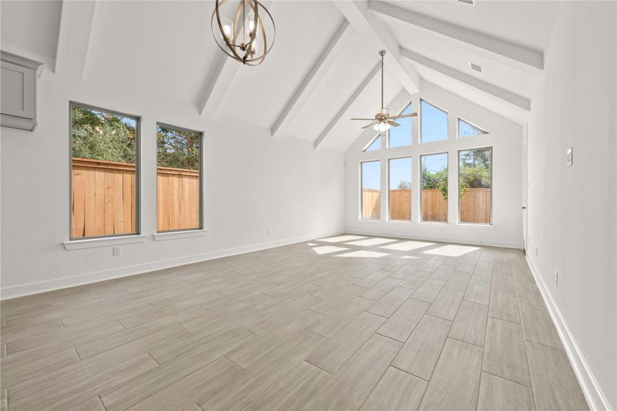 Spacious, unfurnished interior of a new home in Kresston, Montgomery (Image 16).