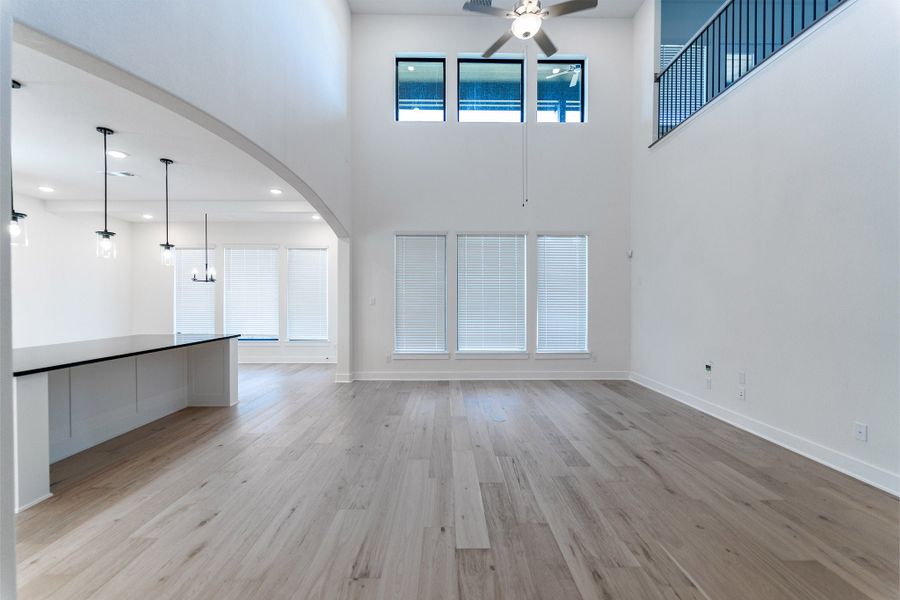 Spacious, unfurnished interior of a new home in Sonoma Verde, Rockwall (Image 49).