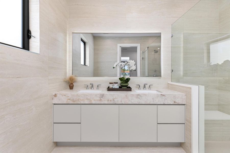 Guest Bath 1