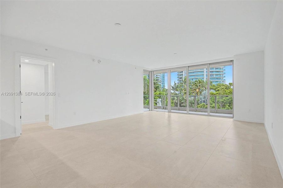 Spacious, unfurnished interior of a new home in , Miami (Image 13).