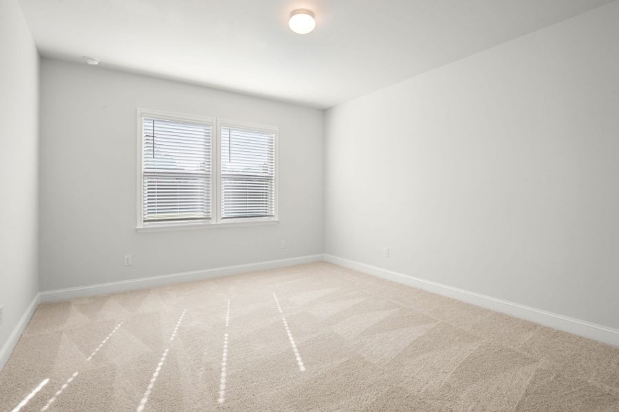 Spacious, unfurnished interior of a new home in Salem Bay, Beaufort (Image 24).