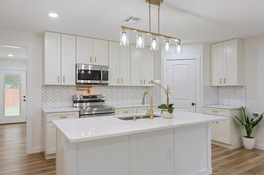 Furnished interior view inside a new home in , Waco (Image 6).
