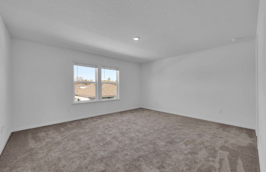 Spacious, unfurnished interior of a new home in Wells Landing, Jacksonville (Image 10).