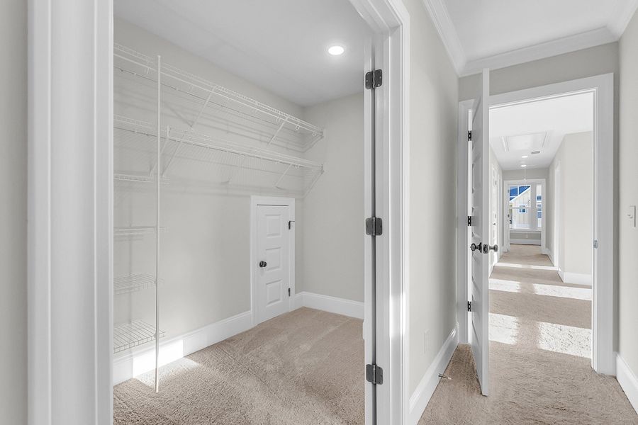Spacious, unfurnished interior of a new home in Pineland Preserve, Summerville (Image 33).