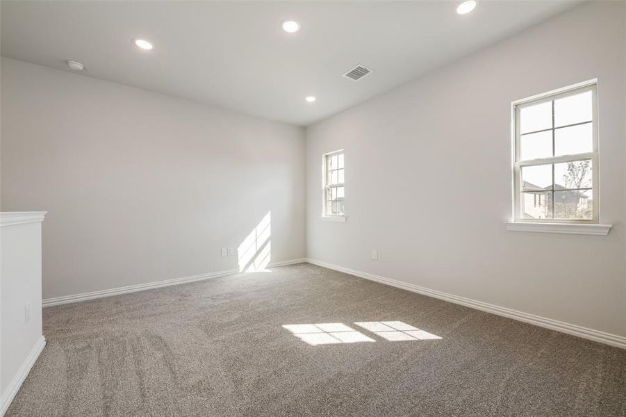 Spacious, unfurnished interior of a new home in Arbors at Legacy Hills, Celina (Image 13).