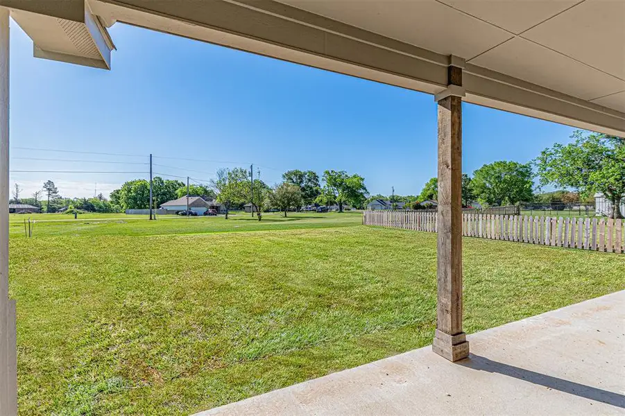 Exterior details and patio area of a home in , Wills Point (Image 4).