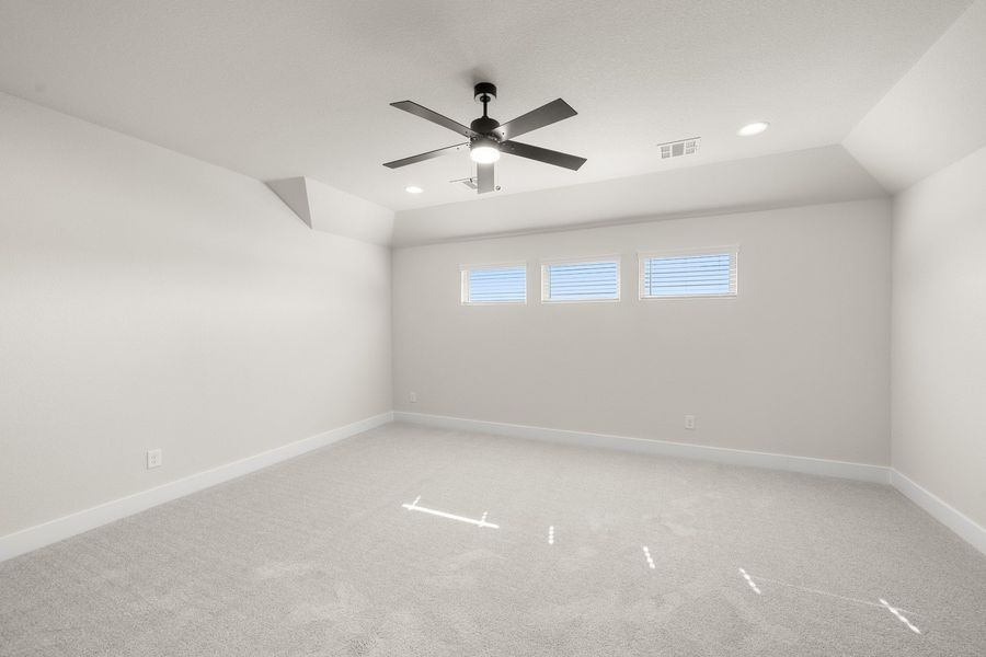 Spacious, unfurnished interior of a new home in The Retreat, Waxahachie (Image 24). Spacious, unfurnished interior of a new home in The Retreat, Waxahachie (Image 24).