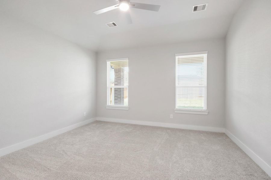Spacious, unfurnished interior of a new home in Barton Creek Ranch, Conroe (Image 20). Spacious, unfurnished interior of a new home in Barton Creek Ranch, Conroe (Image 20).