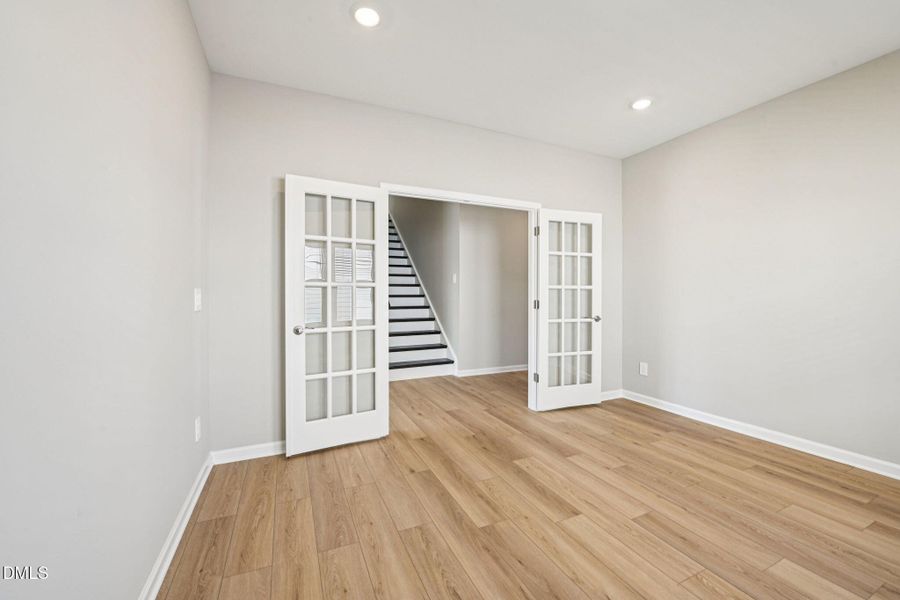 17-web-or-mls-Raleigh - Watkins Glen- 40