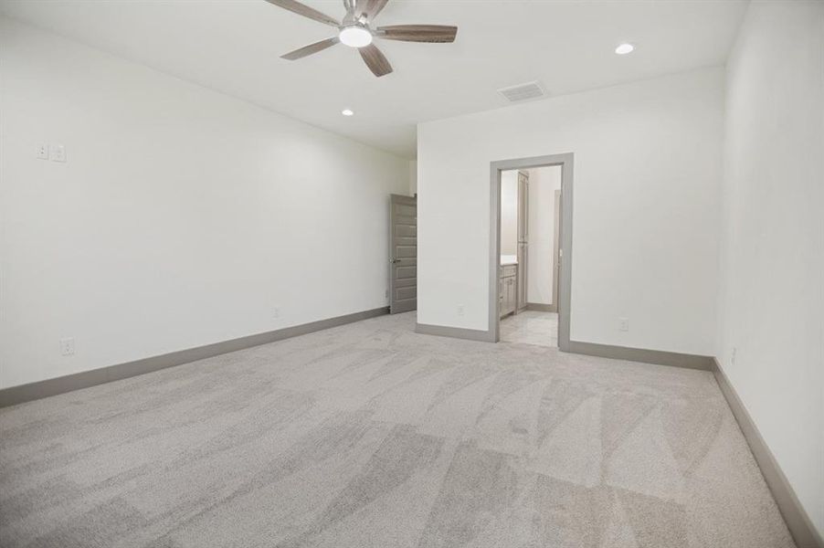 Spacious, unfurnished interior of a new home in , Dallas (Image 18). Spacious, unfurnished interior of a new home in , Dallas (Image 18).