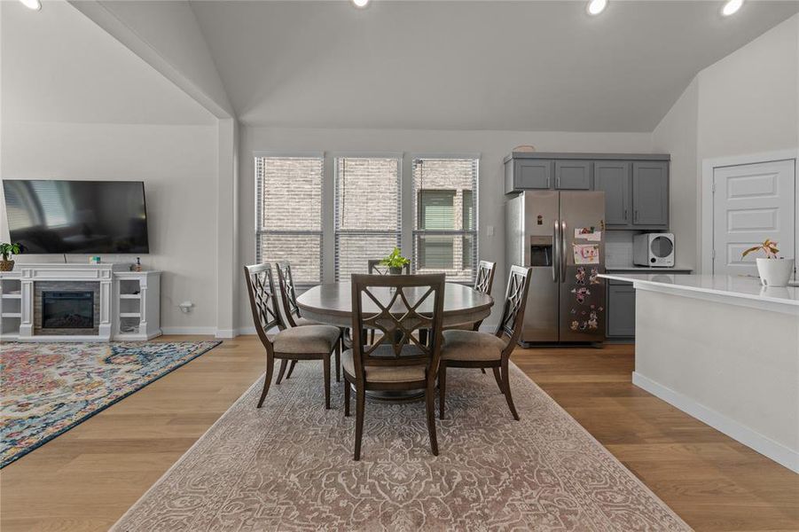 Furnished interior view inside a new home in LakePointe, Lavon (Image 27).