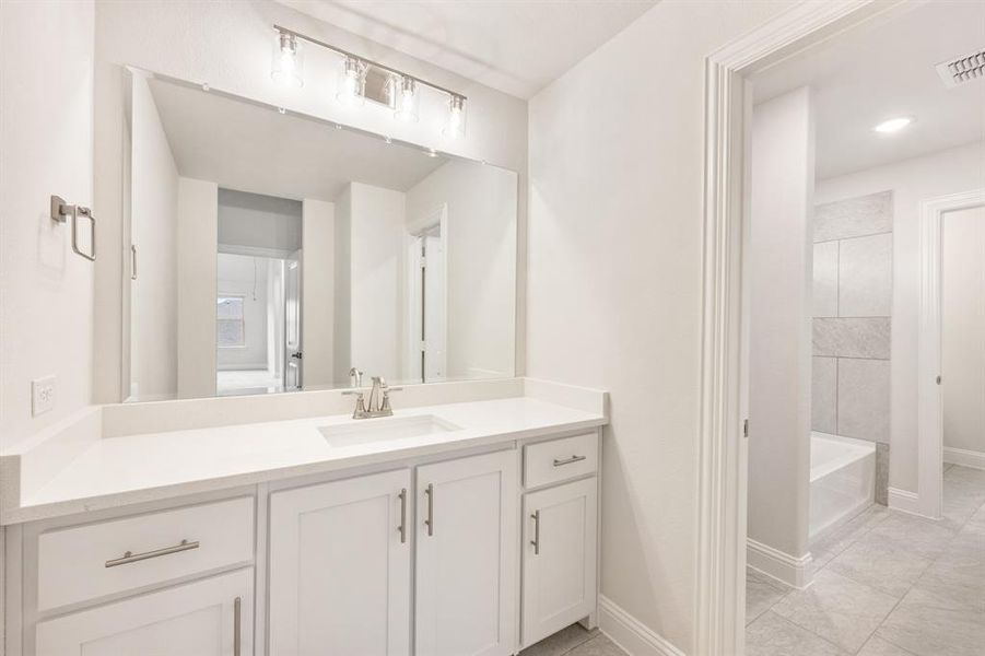 Furnished interior view inside a new home in Terracina, Rockwall (Image 6).
