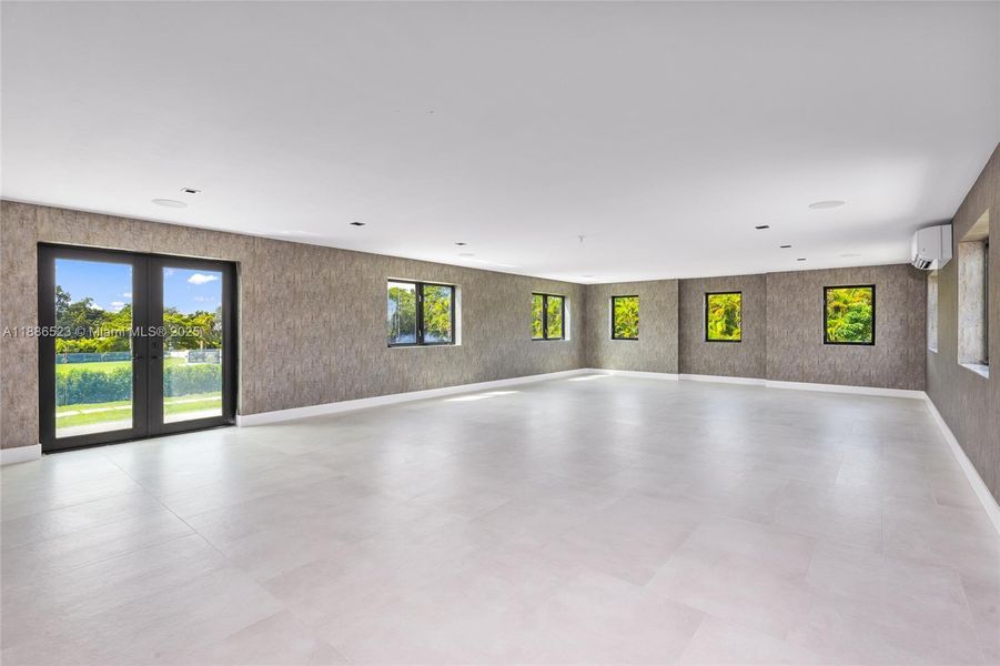 Image 36 of a home in .