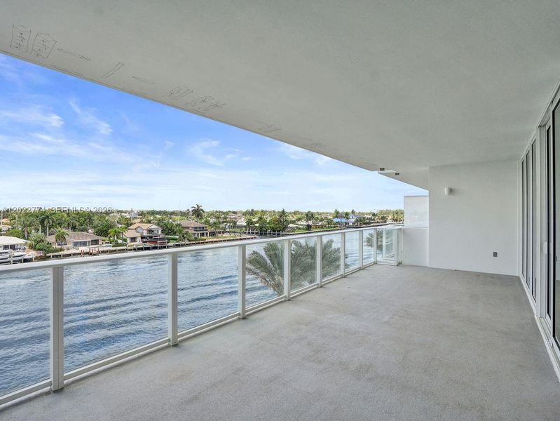 Exterior details and patio area of a home in , Pompano Beach (Image 28).