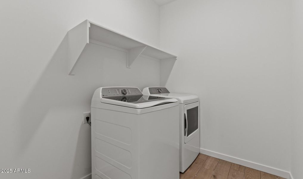 MR Lot #69 Laundry (Large)