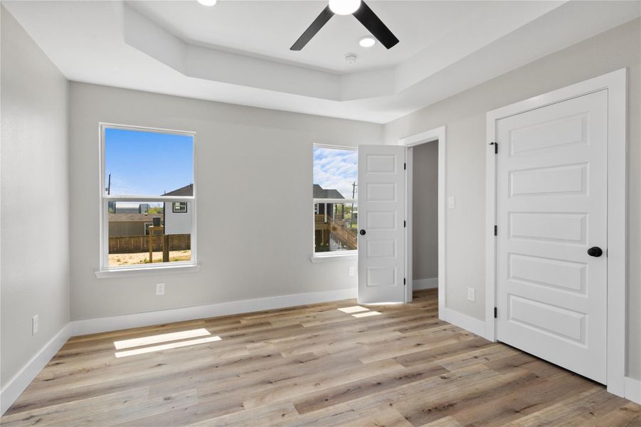 Spacious, unfurnished interior of a new home in , San Leon (Image 20).