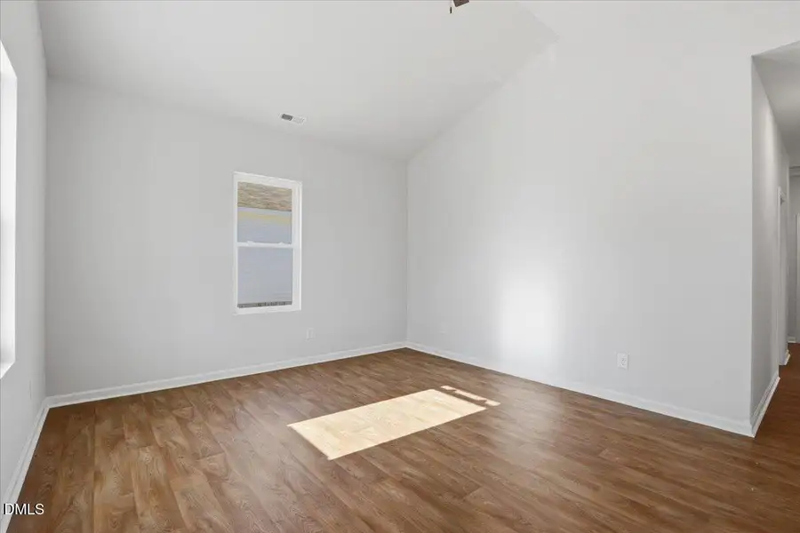 12-413 N Virginia St-12