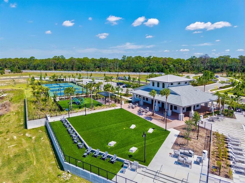 Community amenities in , Nokomis (Image 73).