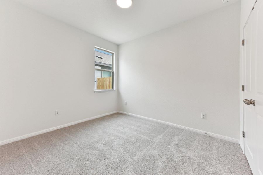 Not the actual home. Representative photo of a completed home of the same plan. Features will vary. Please confirm details with the New Home Consultant