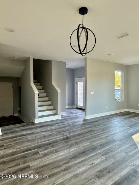 Spacious, unfurnished interior of a new home in , Jacksonville (Image 15).