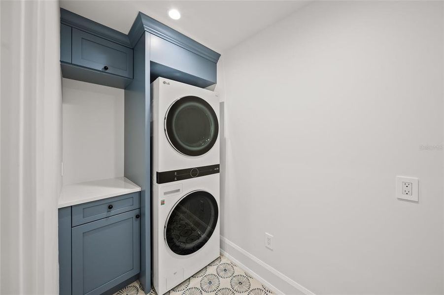 Furnished interior view inside a new home in , Holmes Beach (Image 33). Furnished interior view inside a new home in , Holmes Beach (Image 33).