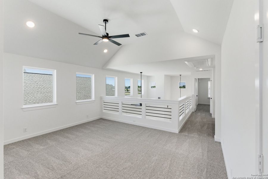 Spacious, unfurnished interior of a new home in The Crossvine – Garden Homes, Schertz (Image 17). Spacious, unfurnished interior of a new home in The Crossvine – Garden Homes, Schertz (Image 17).