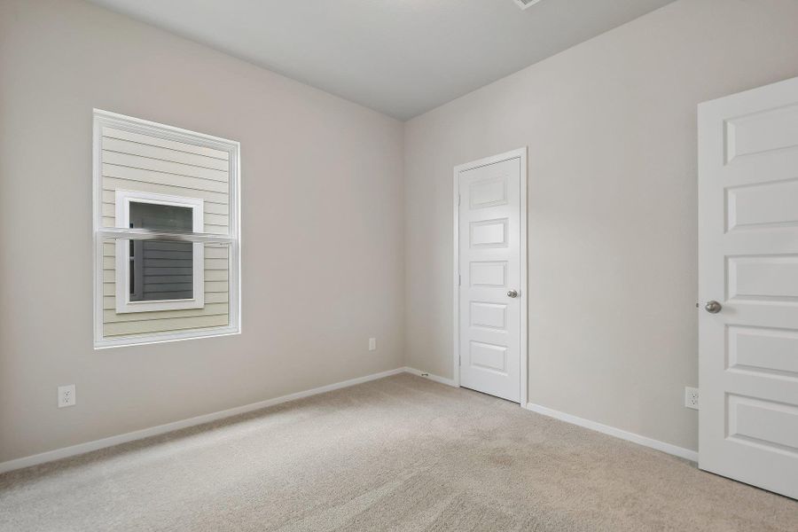 Spacious, unfurnished interior of a new home in Edgebrooke, Pflugerville (Image 21).