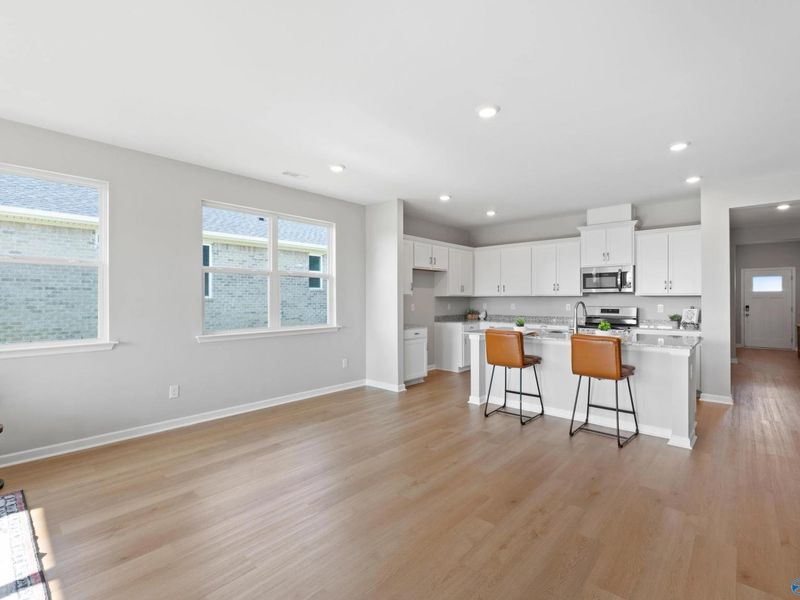 Spacious, unfurnished interior of a new home in Bailey Park, Fayetteville (Image 15).