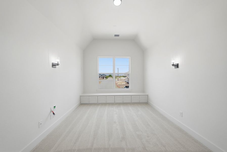 Spacious, unfurnished interior of a new home in Estates at Rockhill, Frisco (Image 29). Spacious, unfurnished interior of a new home in Estates at Rockhill, Frisco (Image 29).