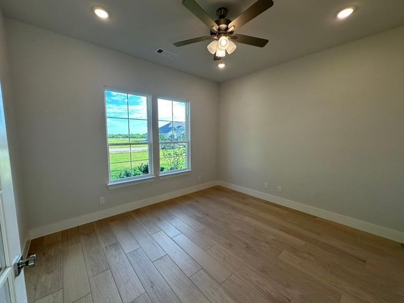 Spacious, unfurnished interior of a new home in Fannin Ranch, Leonard (Image 16).
