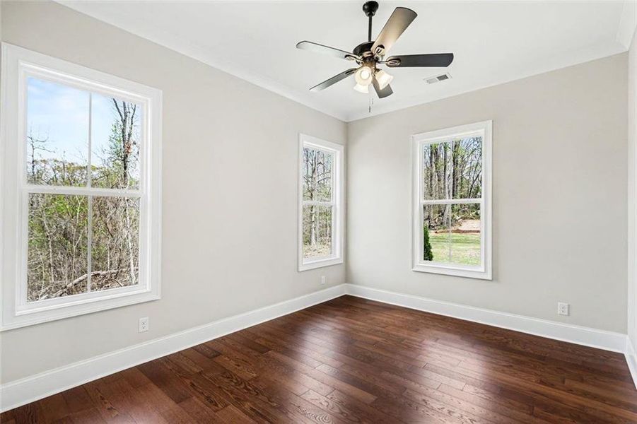 Spacious, unfurnished interior of a new home in , Atlanta (Image 19).