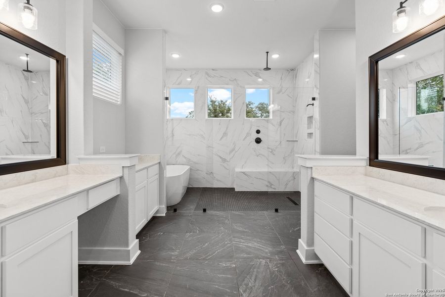 Furnished interior view inside a new home in Potranco Oaks, Castroville (Image 4). Furnished interior view inside a new home in Potranco Oaks, Castroville (Image 4).