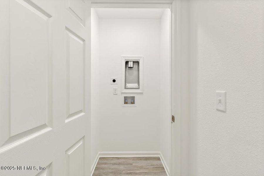 Spacious, unfurnished interior of a new home in , Jacksonville (Image 39).